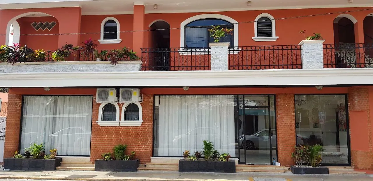 Hotel La Josefina פלאייה דל כרמן