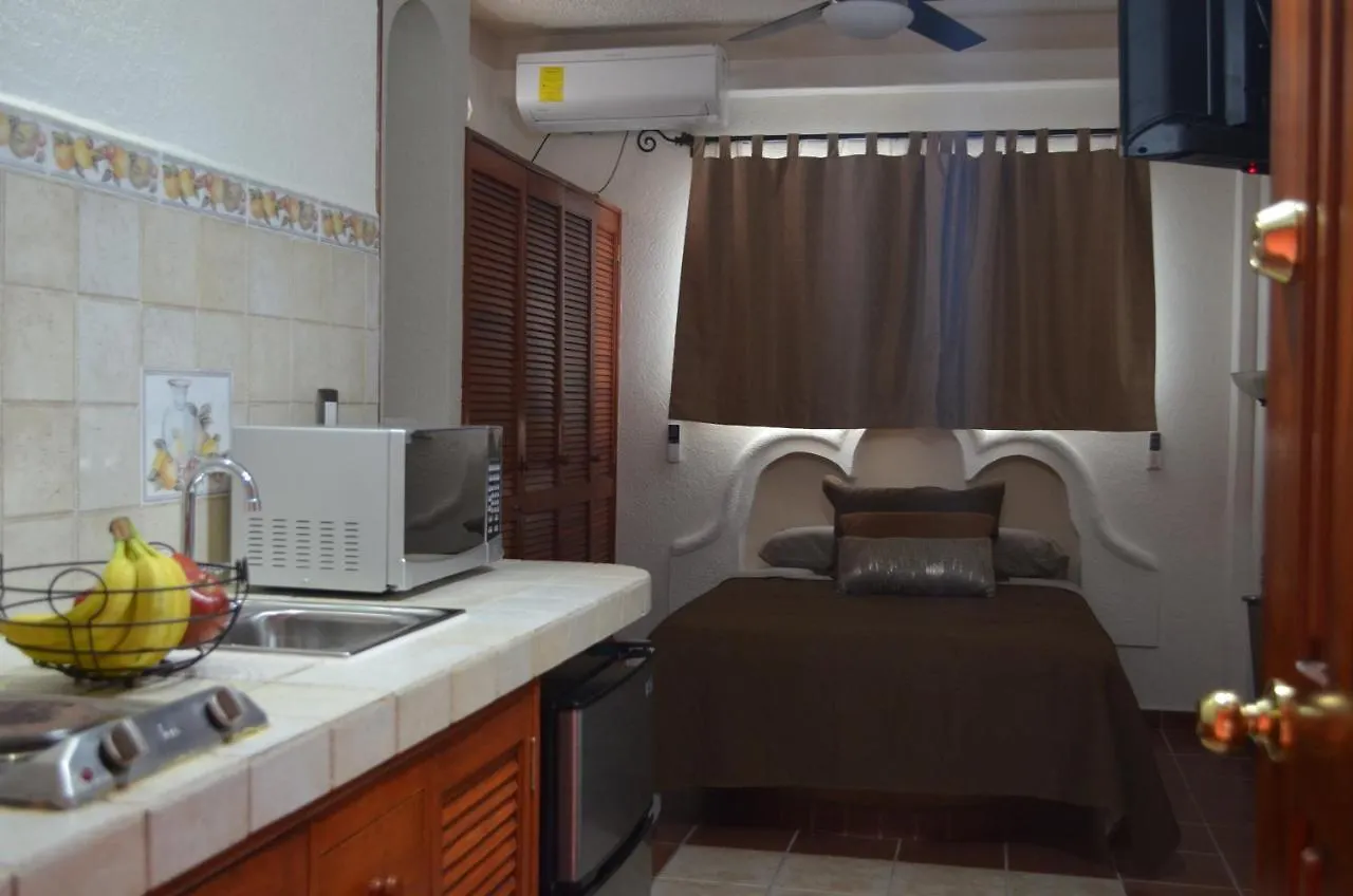 Hotel La Josefina פלאייה דל כרמן 5*,