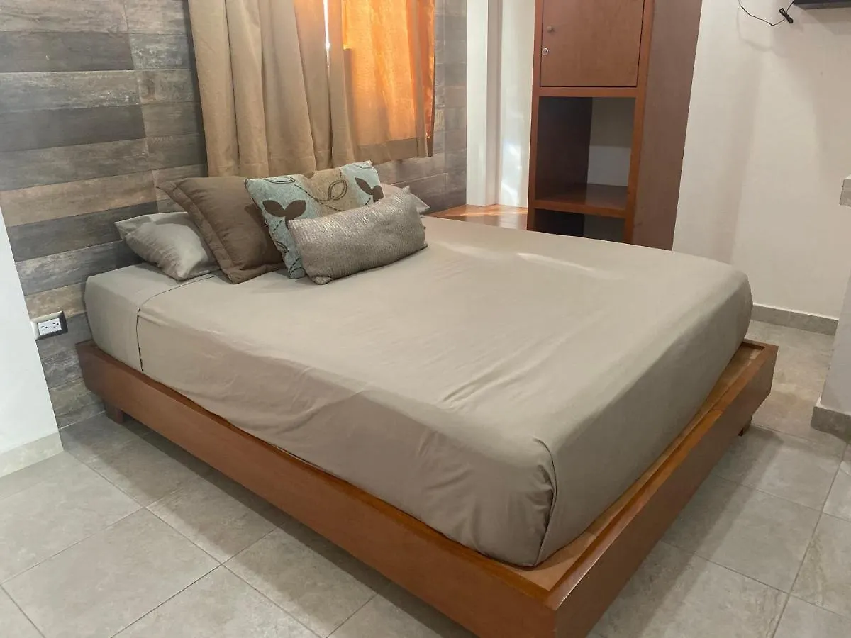 Hotel La Josefina פלאייה דל כרמן